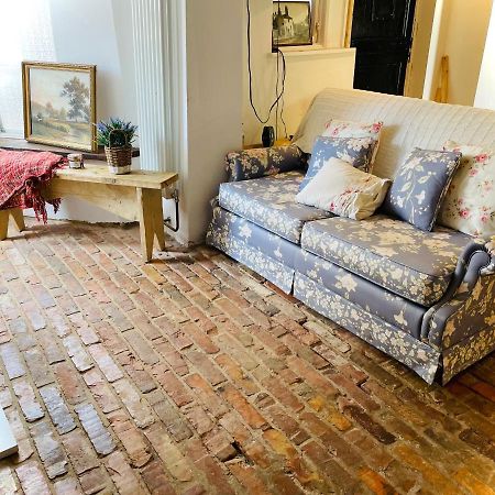 The Beehive, Ground Floor Apartment In Norfolk, No Shared Amenities Downham Market Eksteriør billede